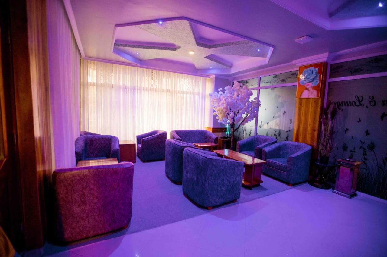 Hadjens Hotel Мванза Экстерьер фото